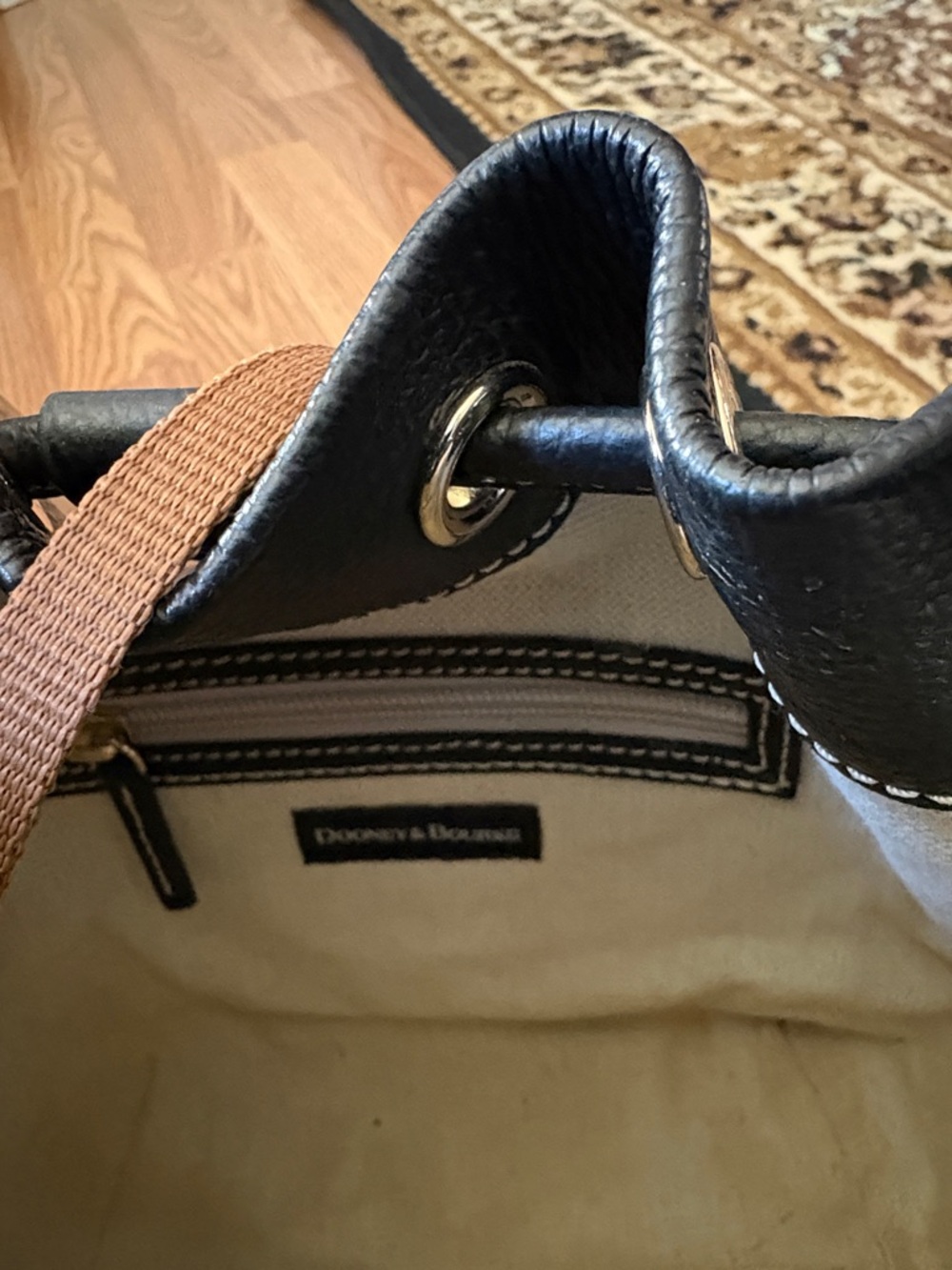 DOONEY & BOURKE LUCCA BLACK LEATHER DRAWSTRING SHOULDER BUCKET BAG - Picture 6 of 13